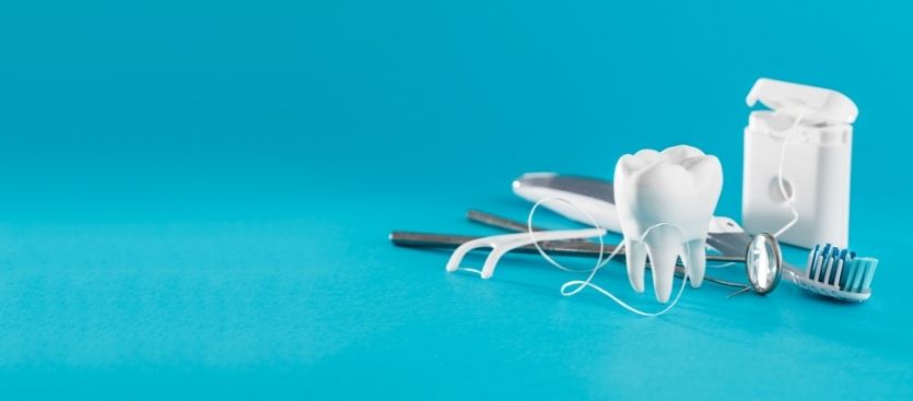 higiene de los implantes dentales