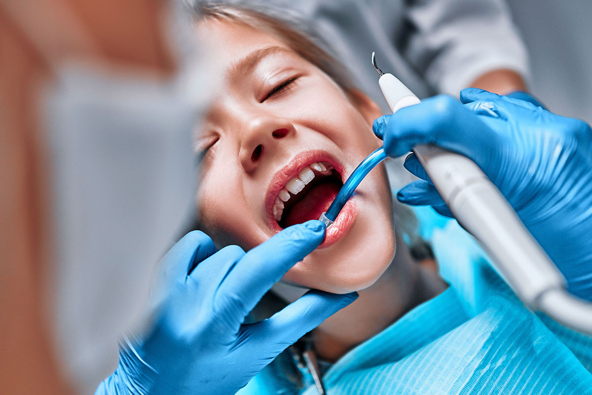 Cirugía de implantes dentales